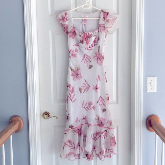 Speechless Dresses & Skirts - White floral dress Size 3 NWOT